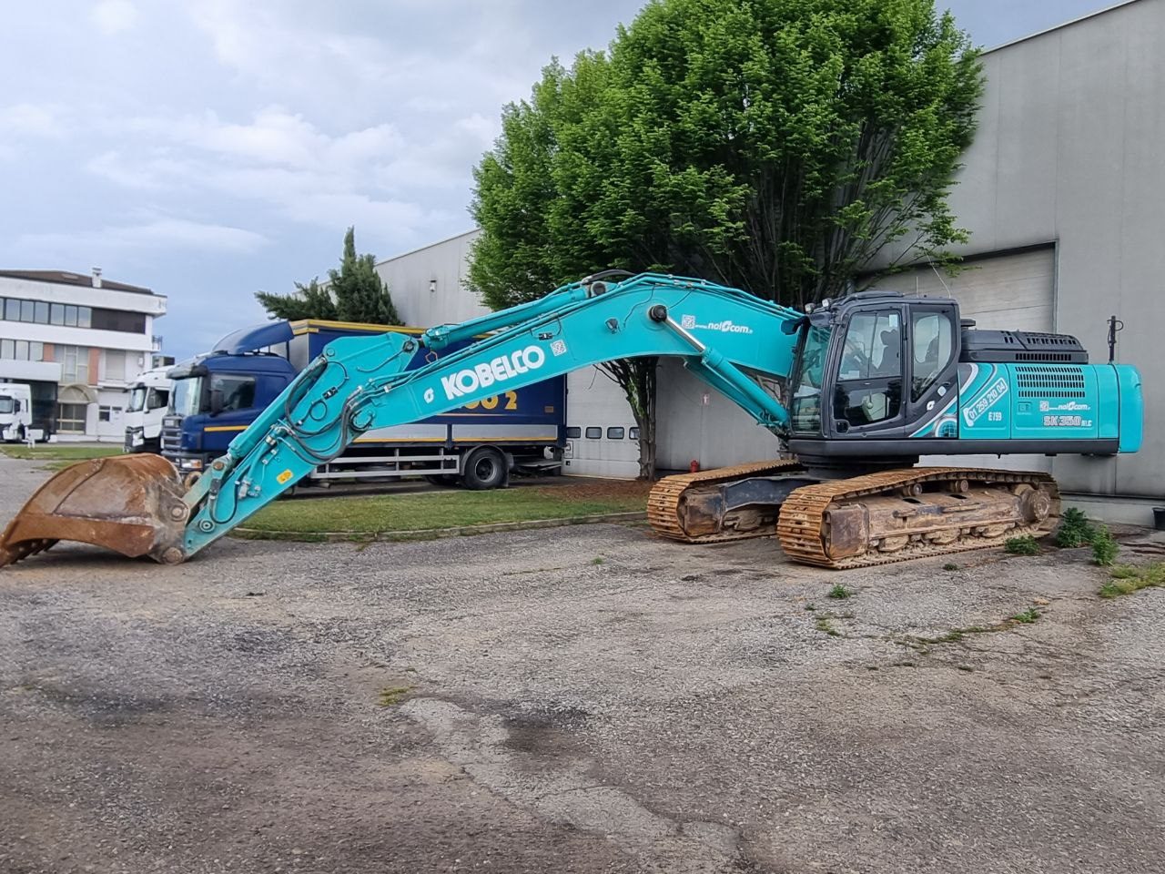 UEXE159 – ESCAVATORE KOBELCO SK350NLC-10