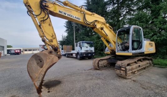 U507 – NEW HOLLAND FIAT KOBELCO E235