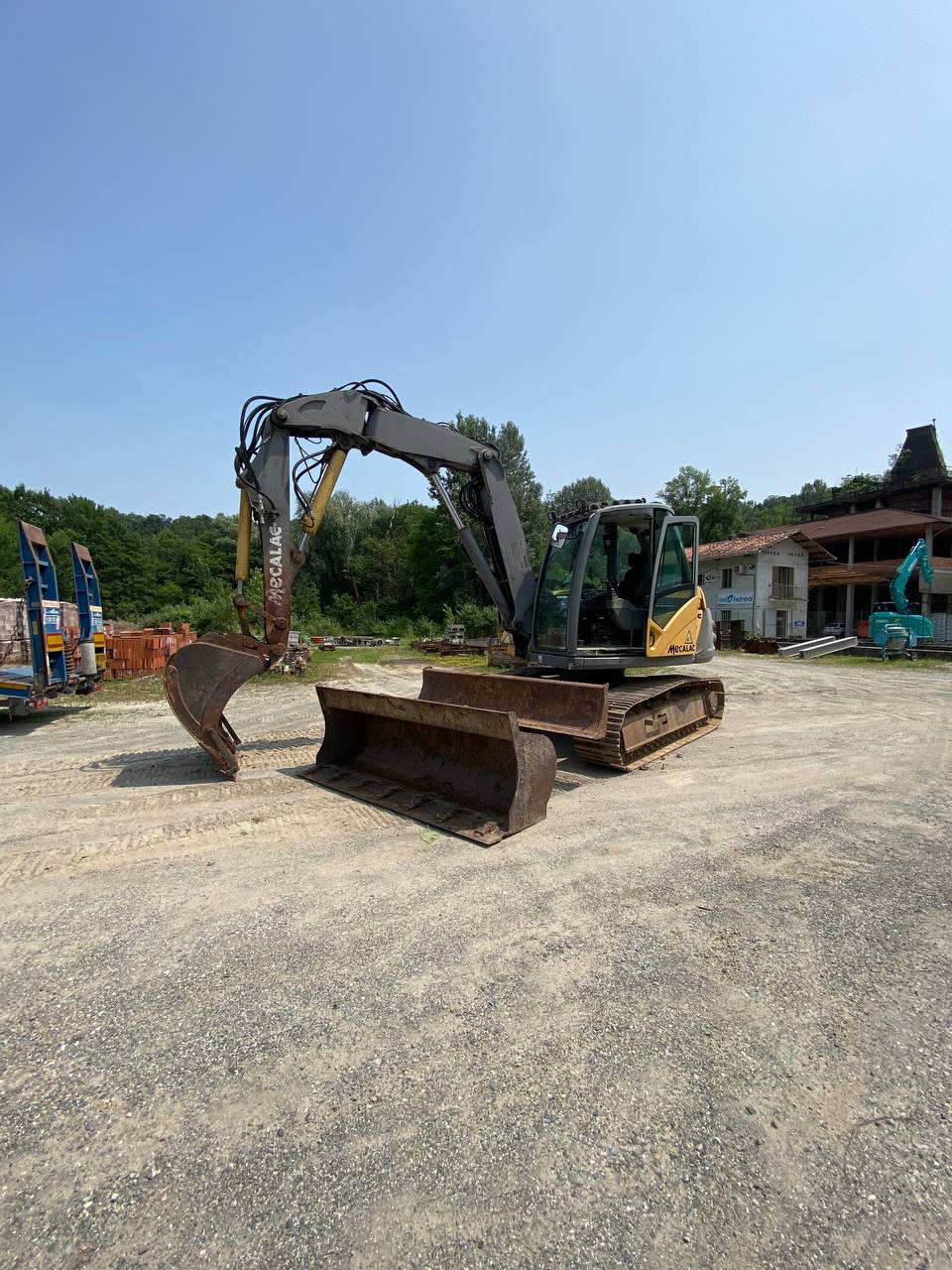 U526 – ESCAVATORE CINGOLATO MECALAC 714MC