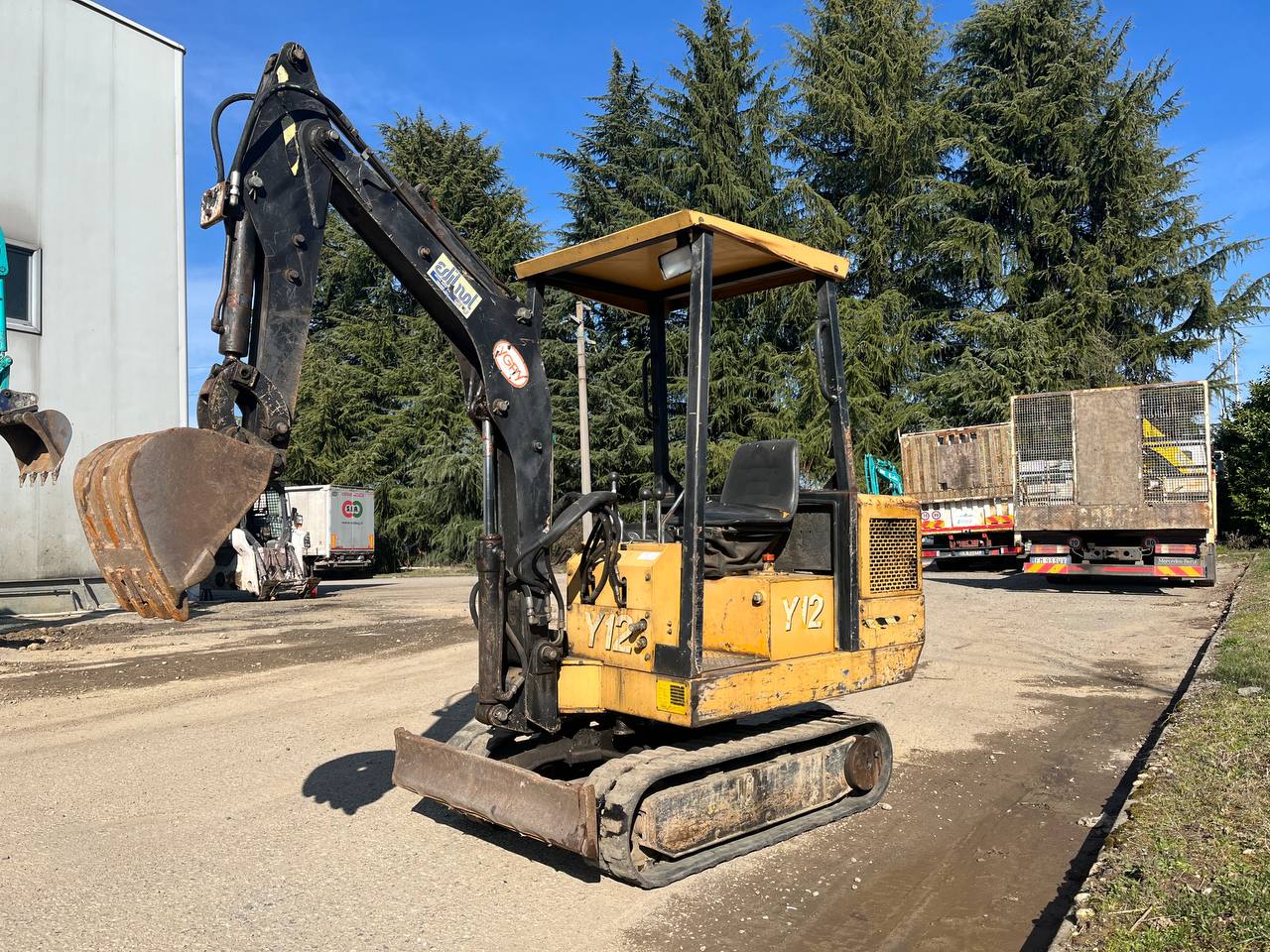 U548 – Miniescavatore YGRY Y12