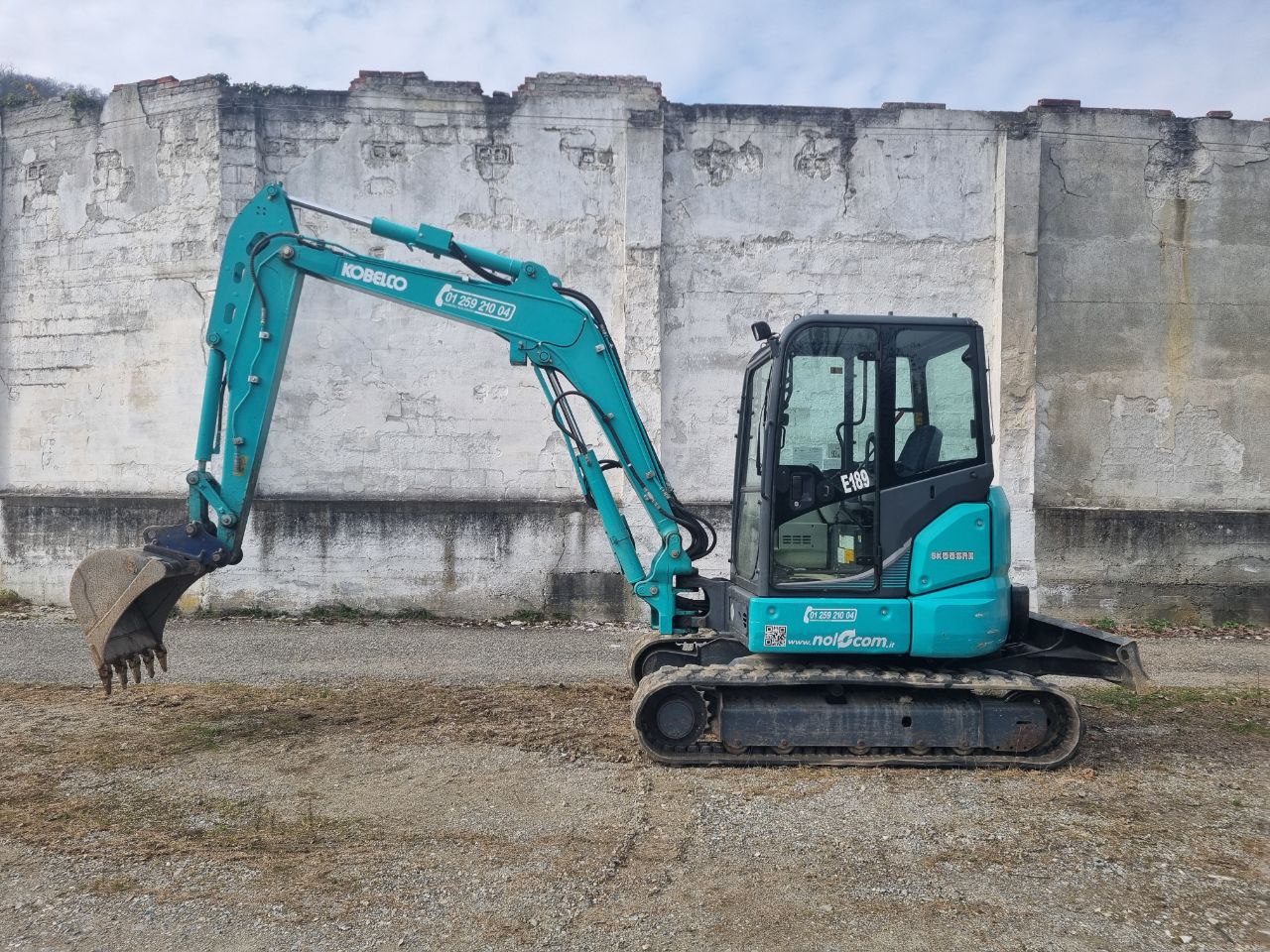 UEXE189 – MINIESCAVATORE KOBELCO mod. SK55SRX-6